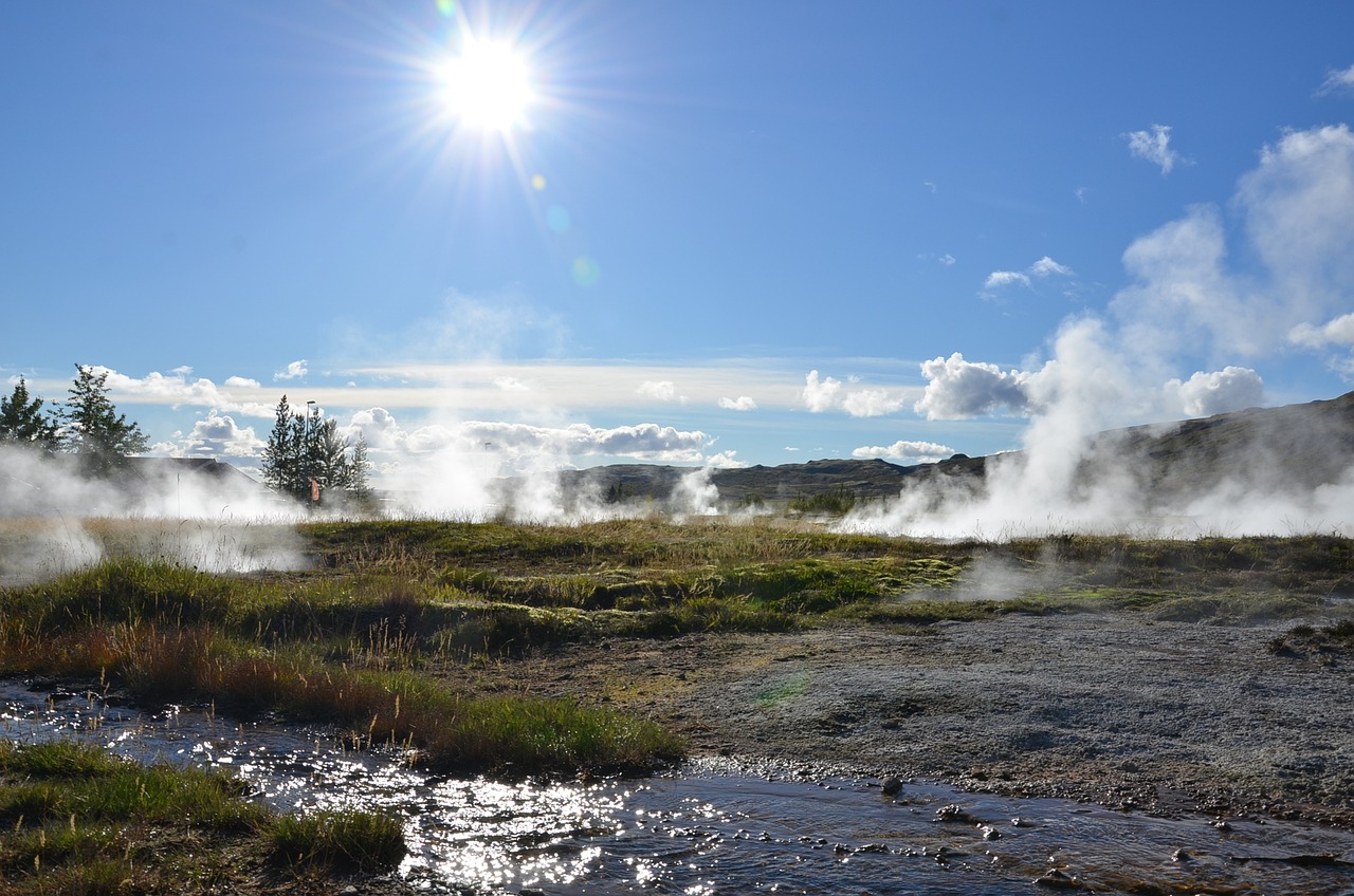 Exploring the Unique Geothermal Features of Yellowstone